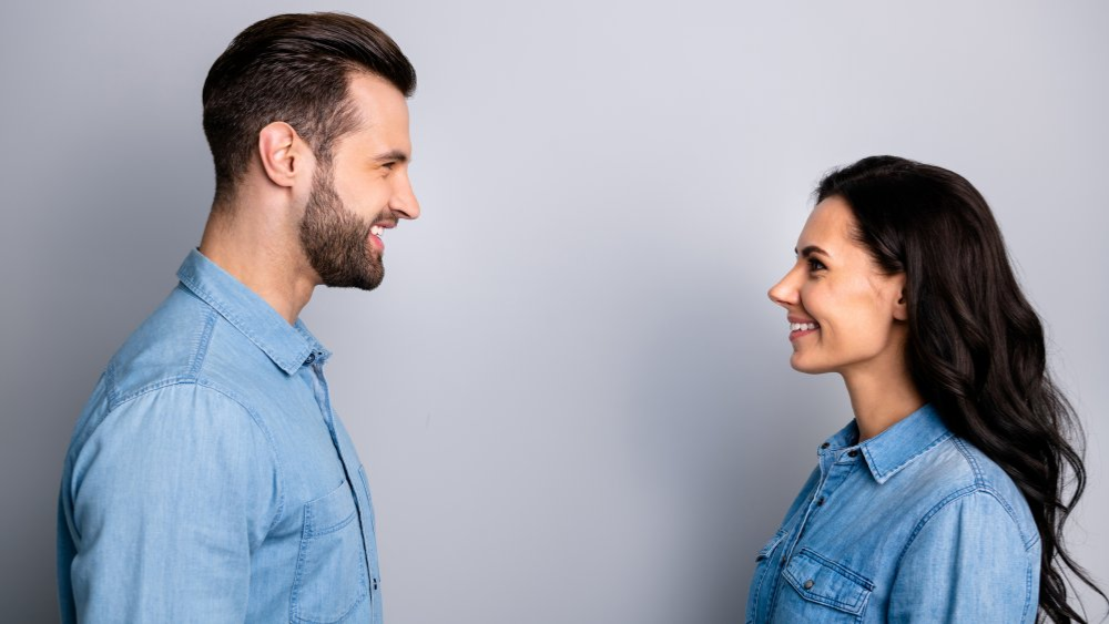 Discover the significance of eye contact in body language! Learn how your eyes can convey confidence, connection, and emotion in daily interactions, and master the art of non-verbal communication.