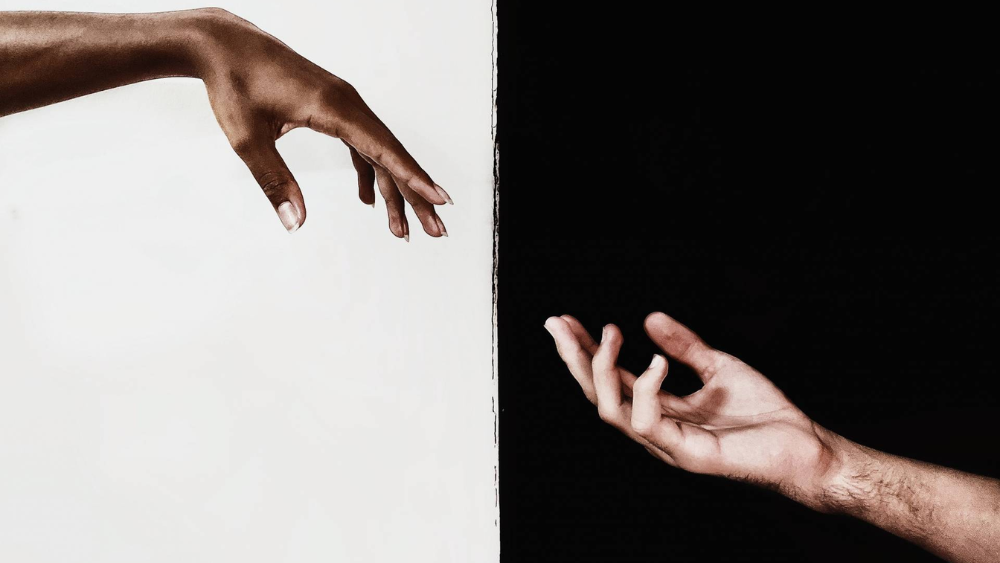 Hand Gestures on FaceTime: Enhancing Communication with Simple Actions 2 Learn how hand gestures on FaceTime enhance communication, express emotions, and bridge cultural gaps. Tips for effective virtual interactions and connection!